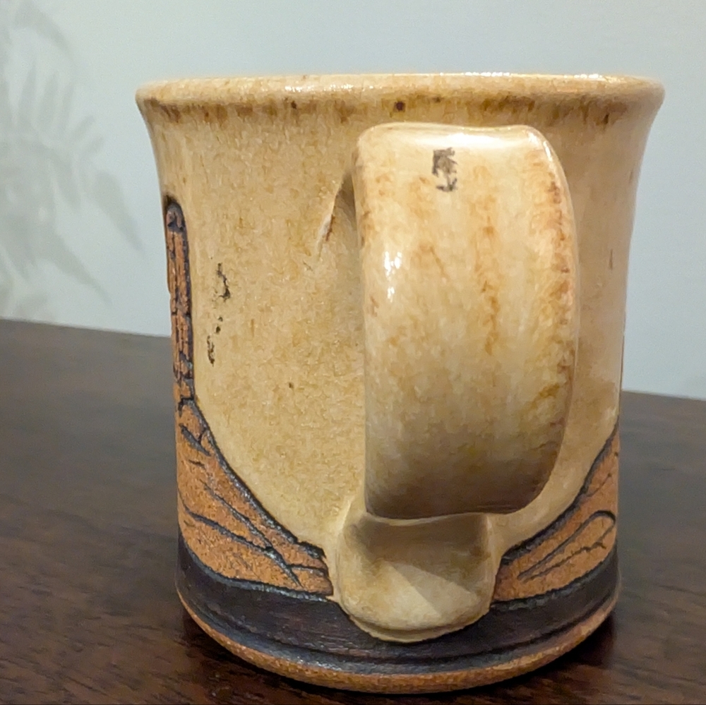 Desert Rock Buttes Handmade Vintage Mug - Picture 6 of 15